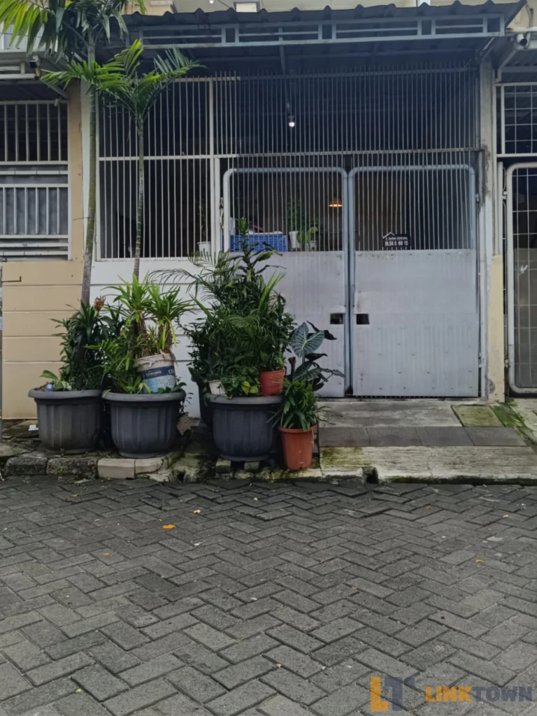 Linktown Taman Semanan Cengkareng
